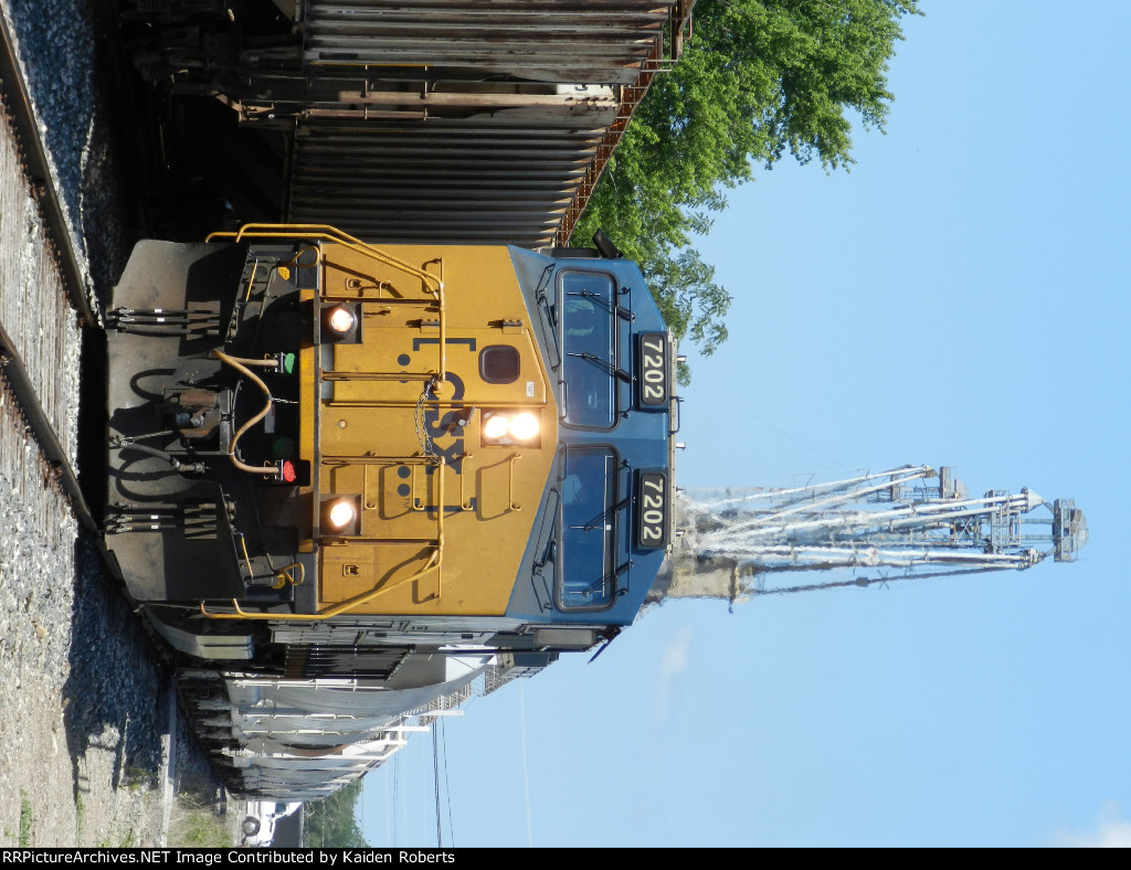 L416-10 w/ CSX 7202